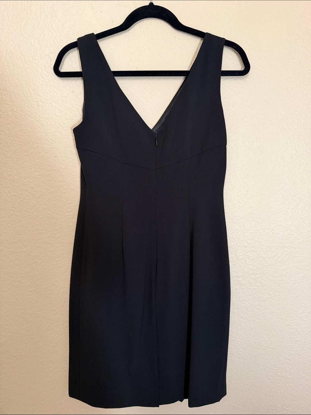 Calvin Klein Classic Black V-Neck Pleated Women’s Dress- Size 6 - Picture 3 of 5